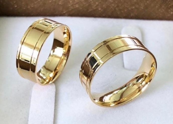 Conjunto Alianças de Moeda Antiga - Carícia Suave 8mm
